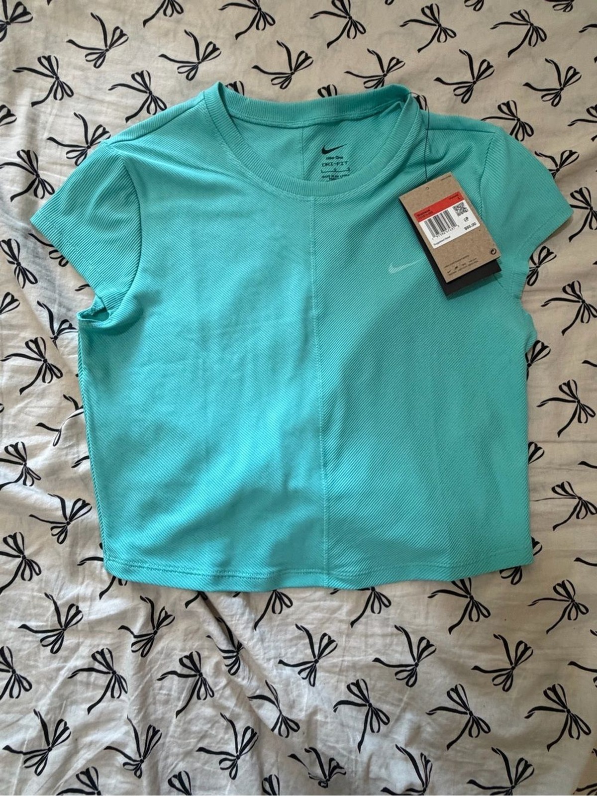 Nike Women’s Aqua Crew-Neck Short Sleeve Tee