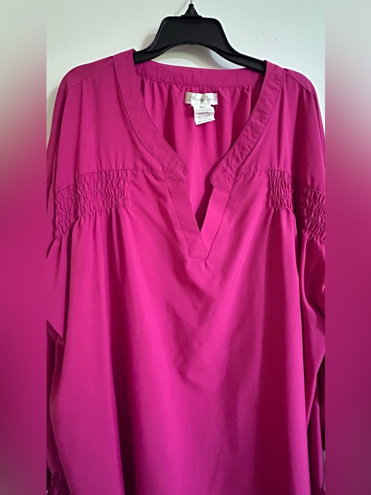 Paisley Vine 2X Fuchsia Long Sleeve Tunic Blouse V Neck Smocked Ruffle Cuff GUC