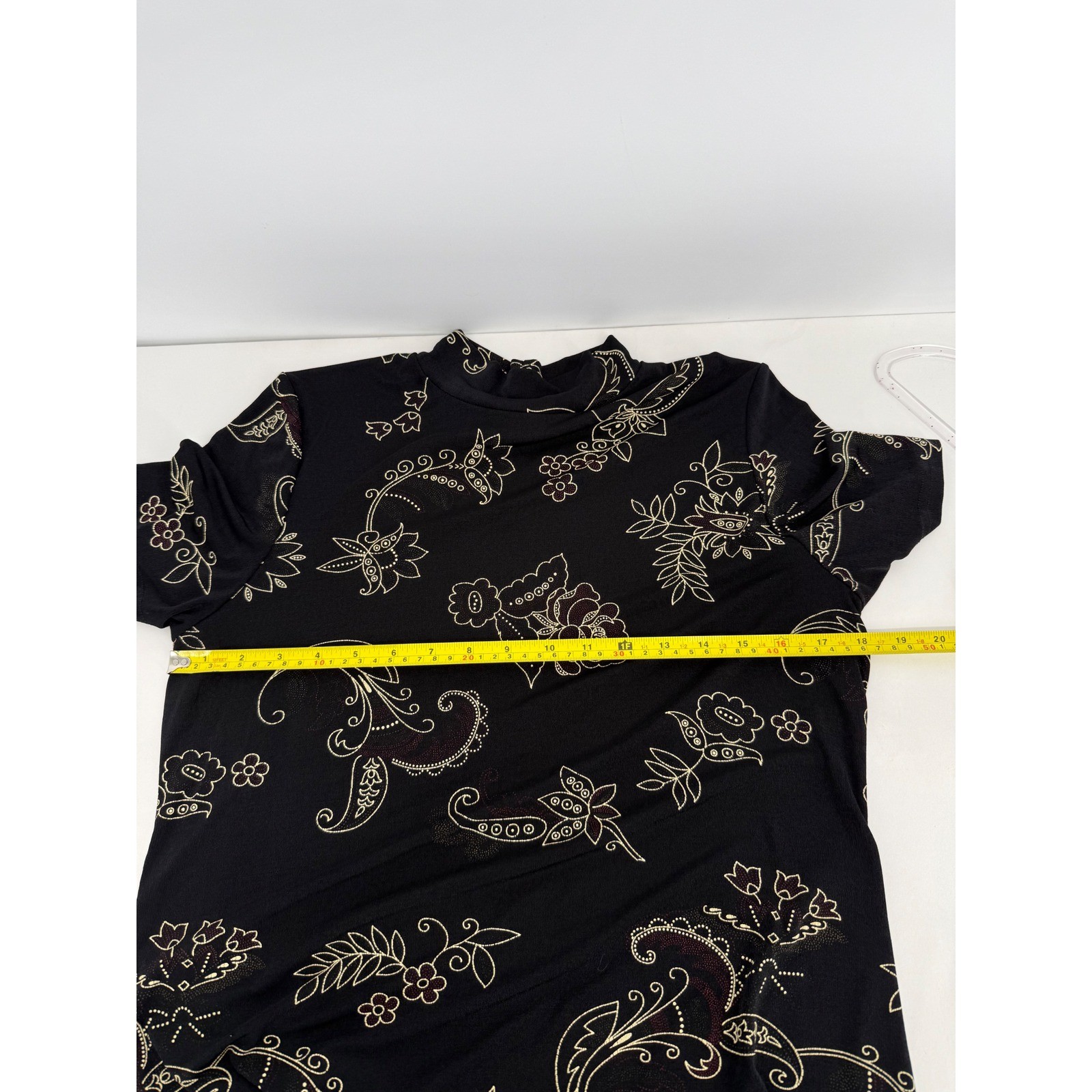Kathy Ireland Essentials Womens Sz L Black Gold Paisley Floral Mock Neck Top USA