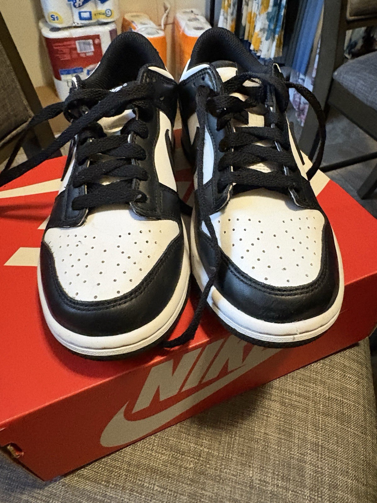Nike Dunk Low GS Panda White/Black/Blanc/Noir Size 5 Youth In Original box