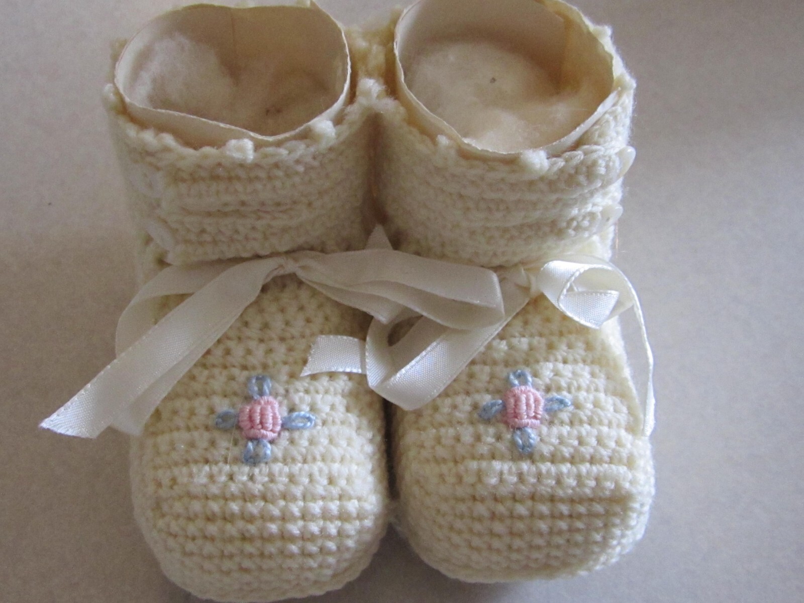 NOS Vintage Hand Crocheted Ivory Pink Blue Flower Infant Booties