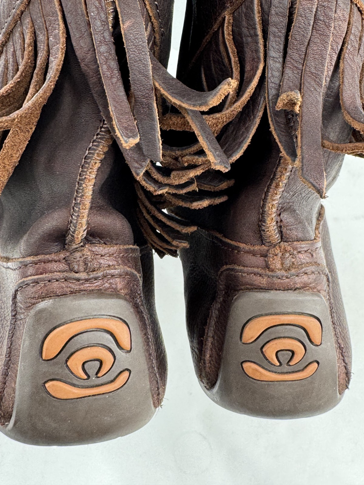 Manitobah Mukluks Indigenous Oiled Leather Dancer Boots Fringe Women’s Sz 8