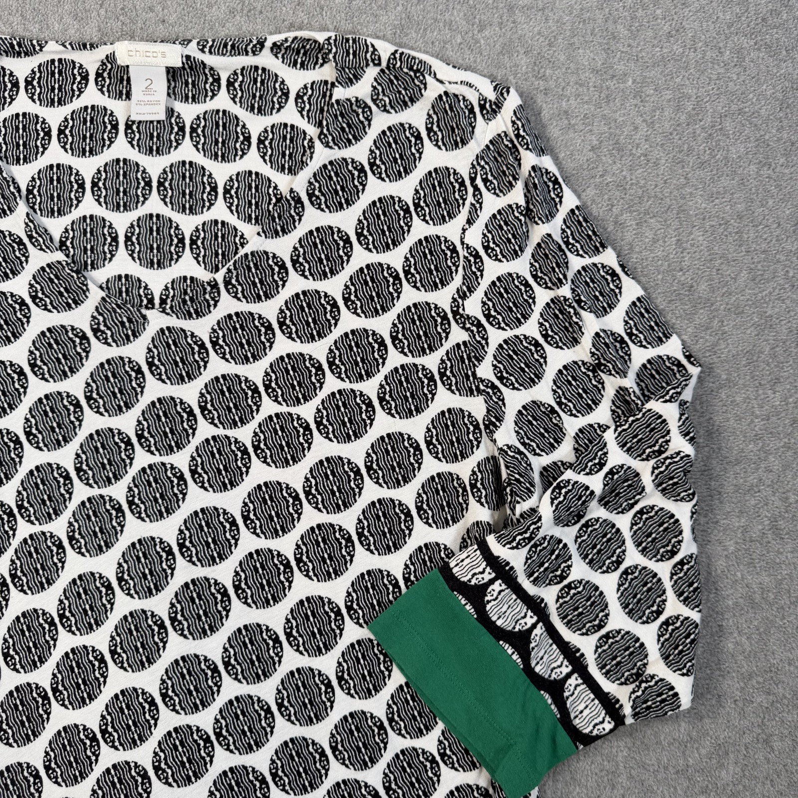 Chico’s Size 2 Large Black White Green Polka Dot Asymmetrical Tunic Top V-neck