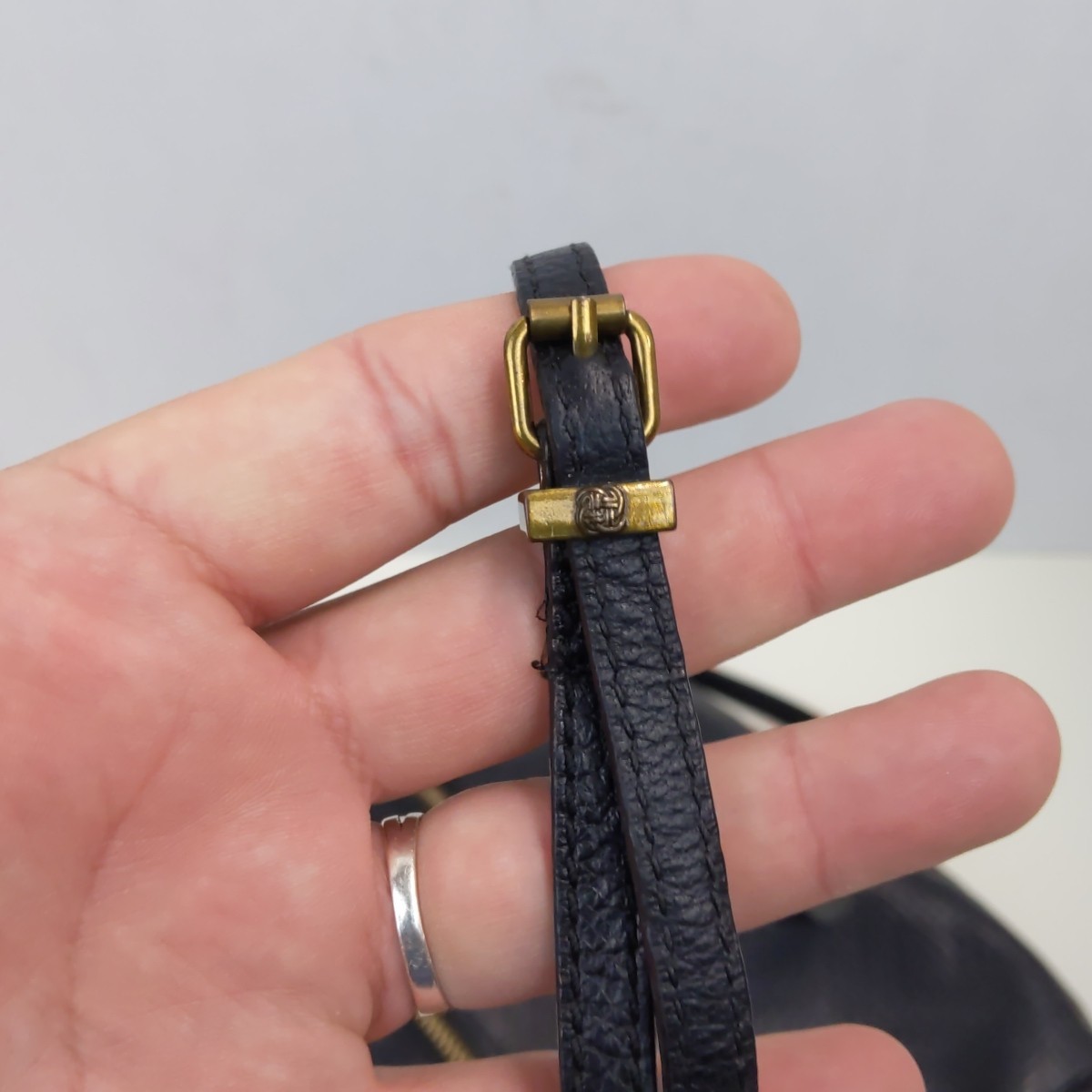 Elliott Lucca Black Leather Crossbody Shoulder Bag Multi Zip Pockets Chain Strap