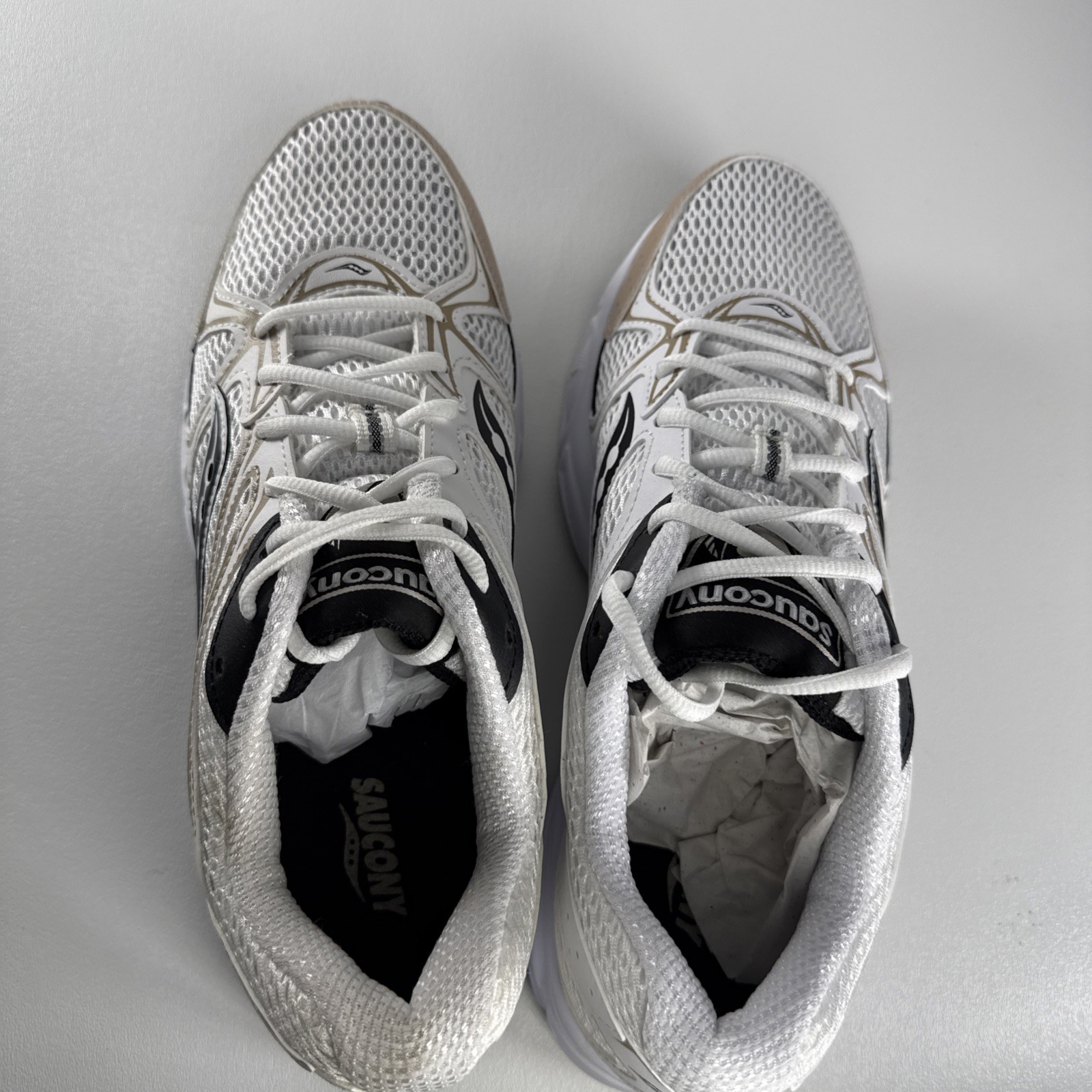Size Men’s 10 – Saucony Grid Ride Millennium White Gold Black S70812-18 NEW