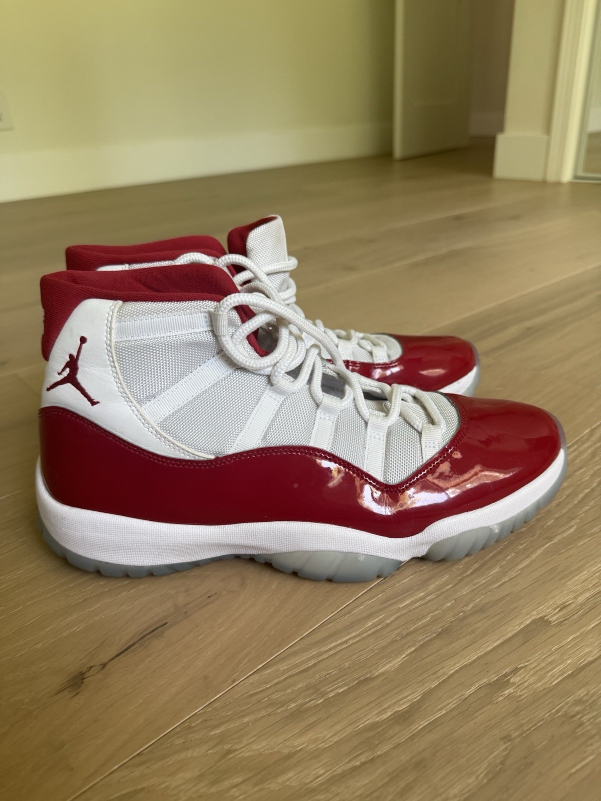 Nike Air Jordan 11 Retro Cherry Varsity Red White Men’s Size 13 CT8012-116