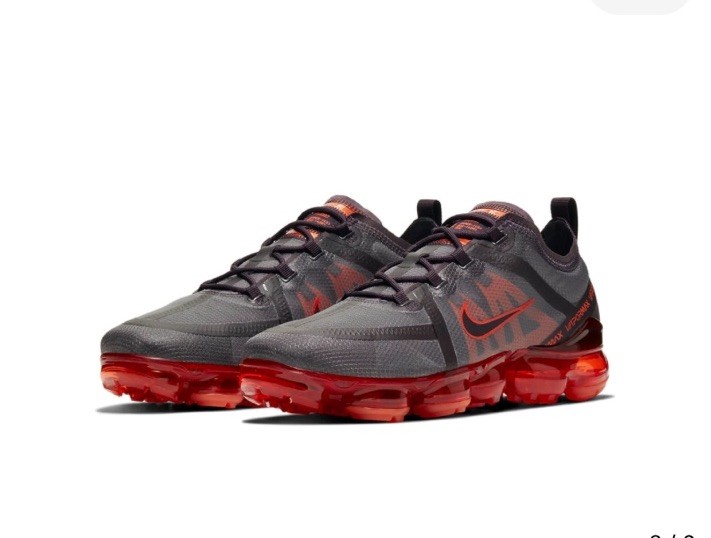 Nike Air VaporMax 2019 Sneakers Men’s 9 Gray Burgundy Ash AR6631-601