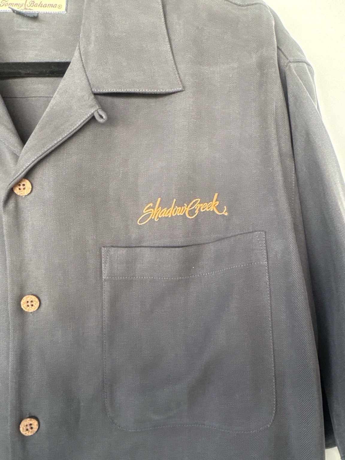 Tommy Bahama 100% Silk Camp Shirt Mens Medium Blue Shadow Creek Embroidered