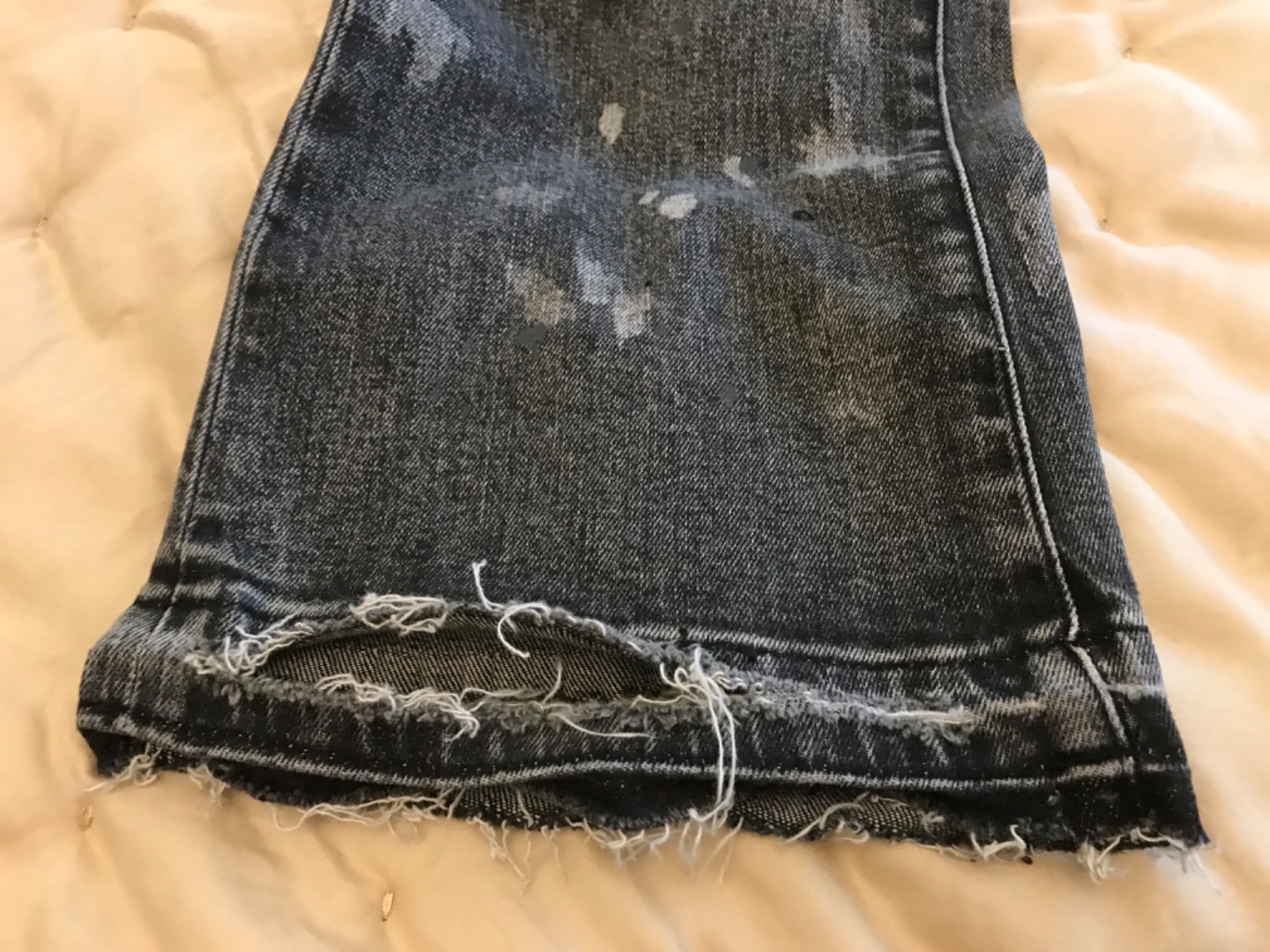 Purple Brand Jeans P004 Boot Cut men’s size 34 Black Distressed Denim nice clean