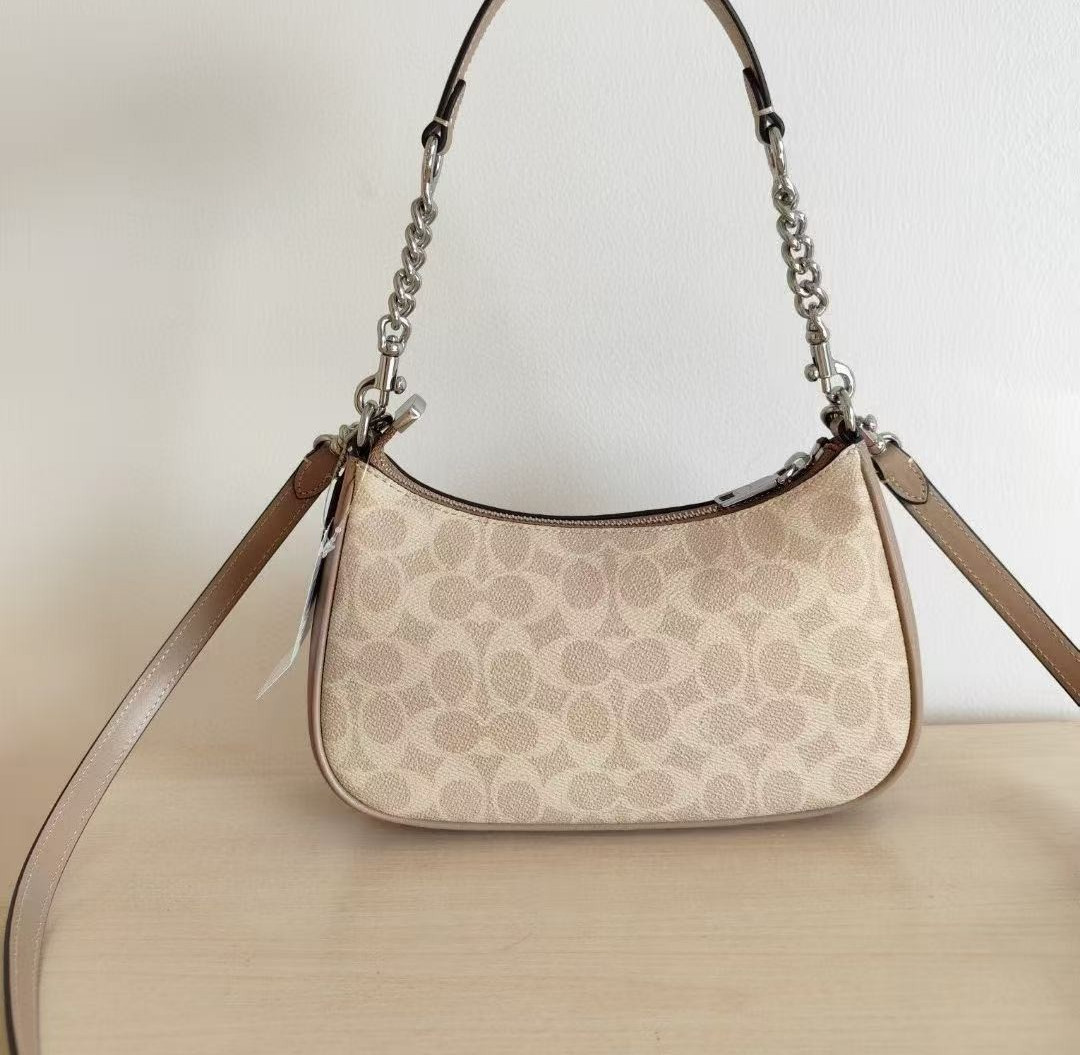 NWT Coach Teri Shoulder Bag In Signature Canvas Silver /Sand/Taupe CV933