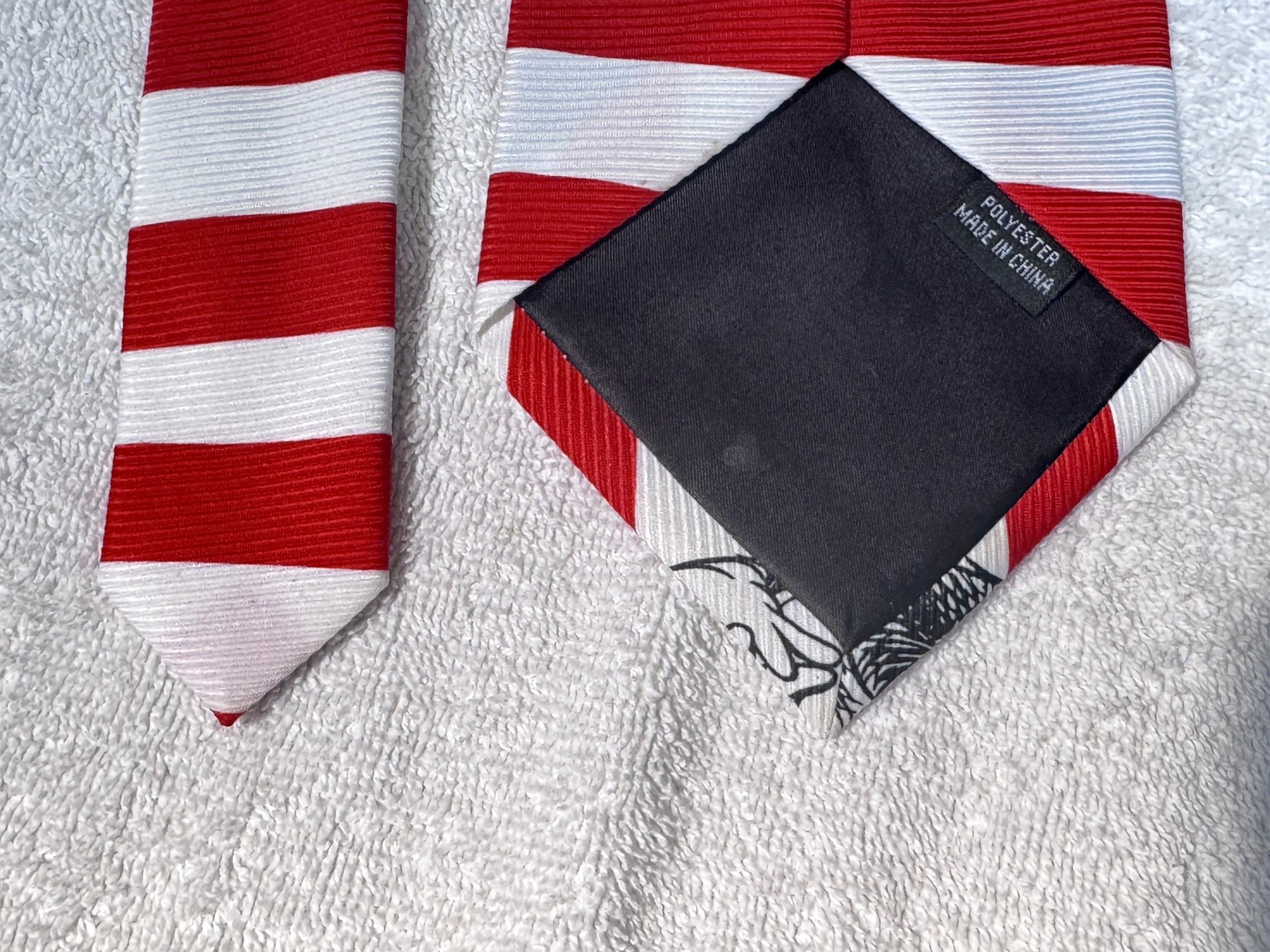 Dr. Seuss Cat in the Hat Neck Tie Red White Striped Novelty Men’s Tie