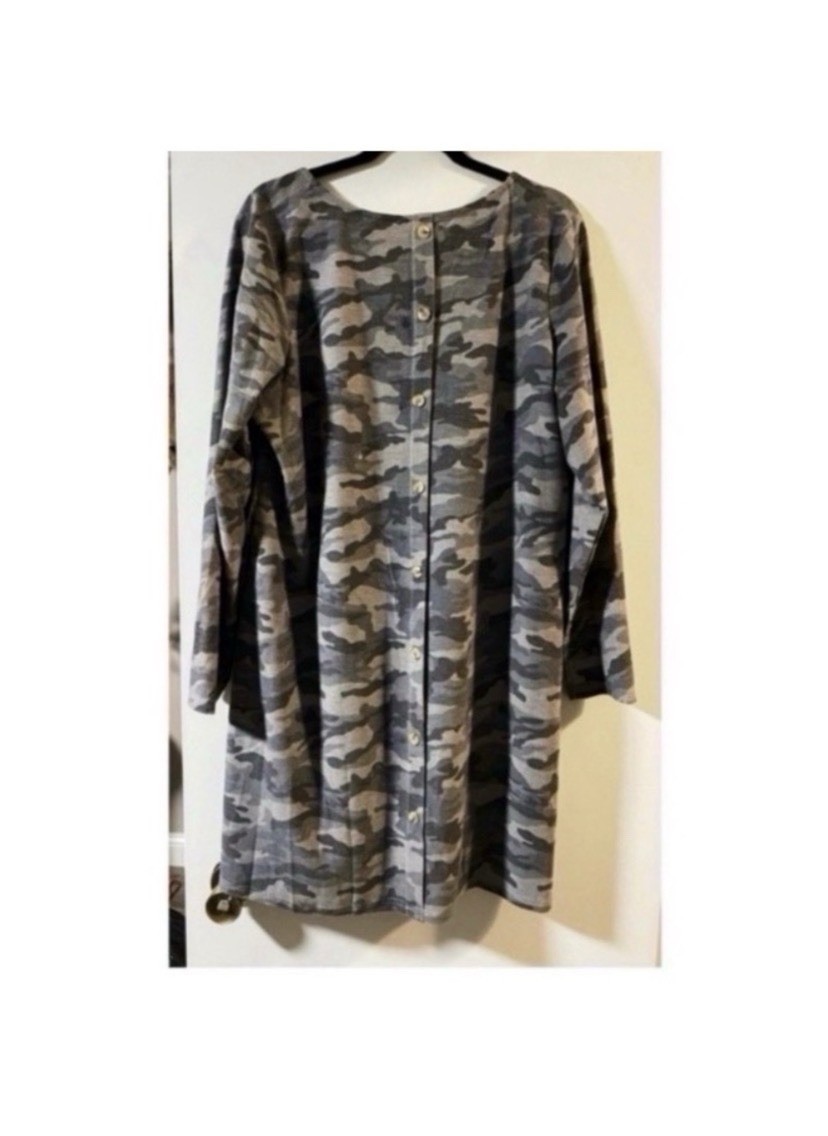 Davi & Dani Boutique Camo Sweater Dress Size 2X New!