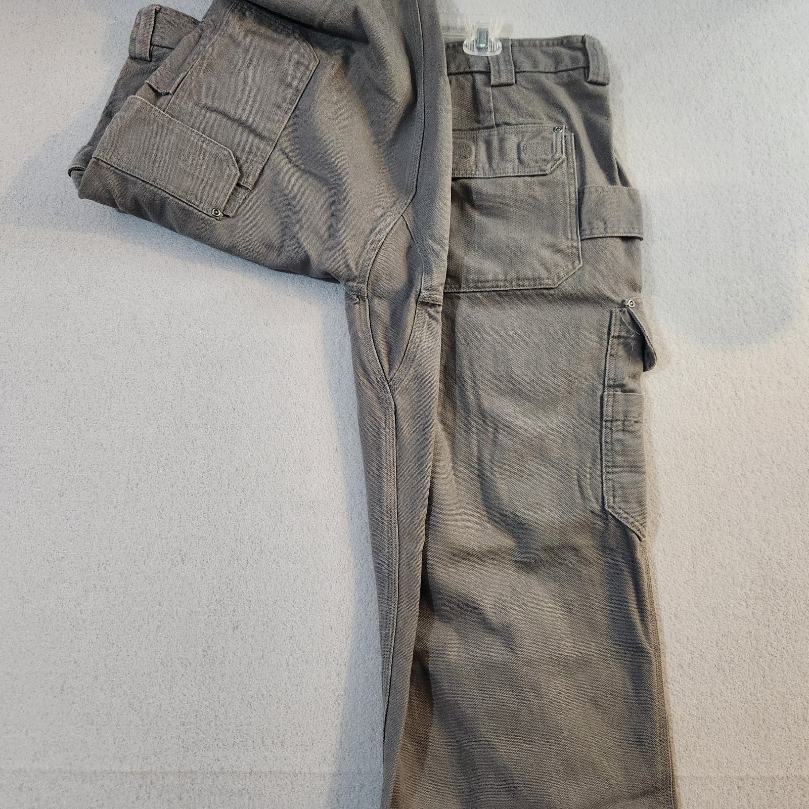 Duluth Trading Fire Hose Ultimate Cargo Pants Mens 42X30 Gray Heavyweight Gusset