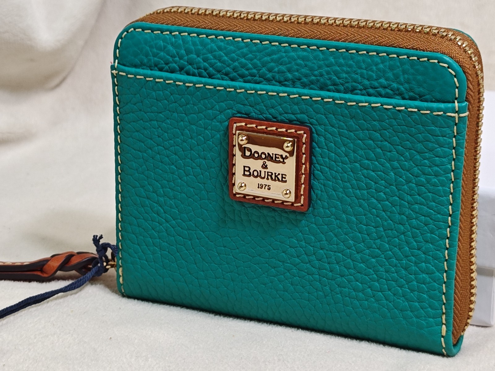 Dooney & Bourke Pebble Grain Small Zip Around Wallet Clutch Spearmint