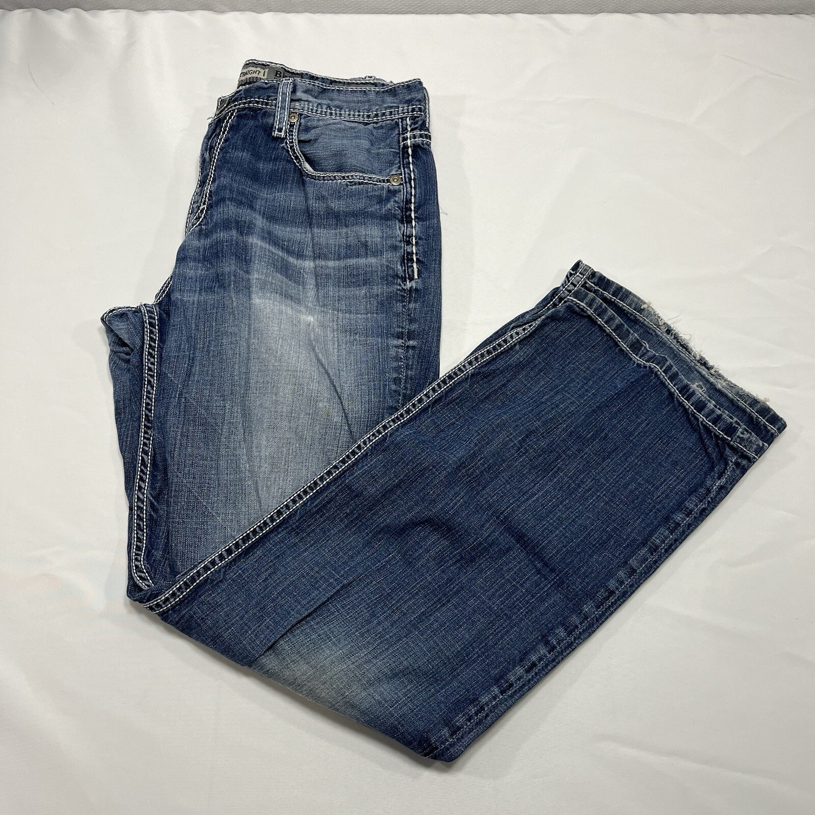 Men’s Buckle BKE Tyler Size 32R (30×30”) Denim Blue Jeans Distressed Frayed Cuff
