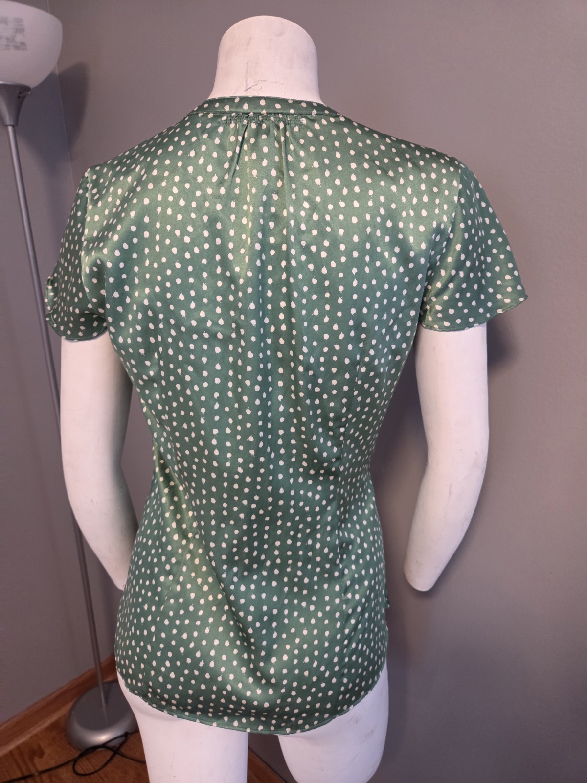 Banana Republic Green White Polka Dot Silk Blend Flutter Sleeve Blouse Top M 4