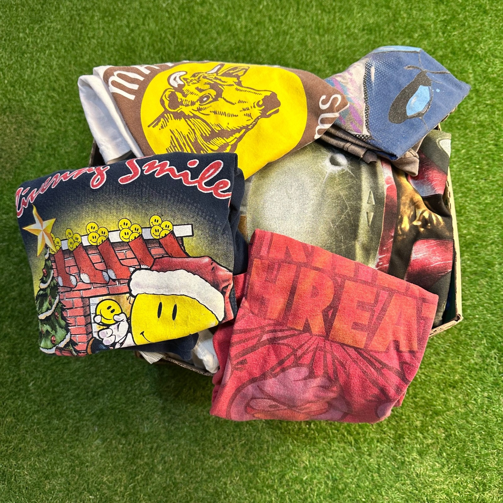 50 Vintage TShirts Bundle Y2k 90s Modern Reseller Pop Culture Band Cartoon LOT