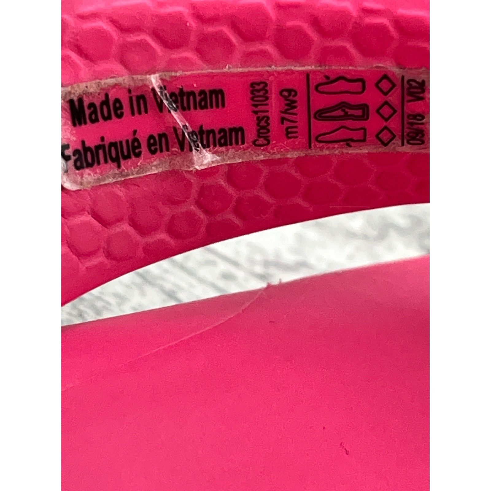 Crocs Kadee II Flip Flops Women’s Pink Size 7/8 Comfortable Beach Sandals