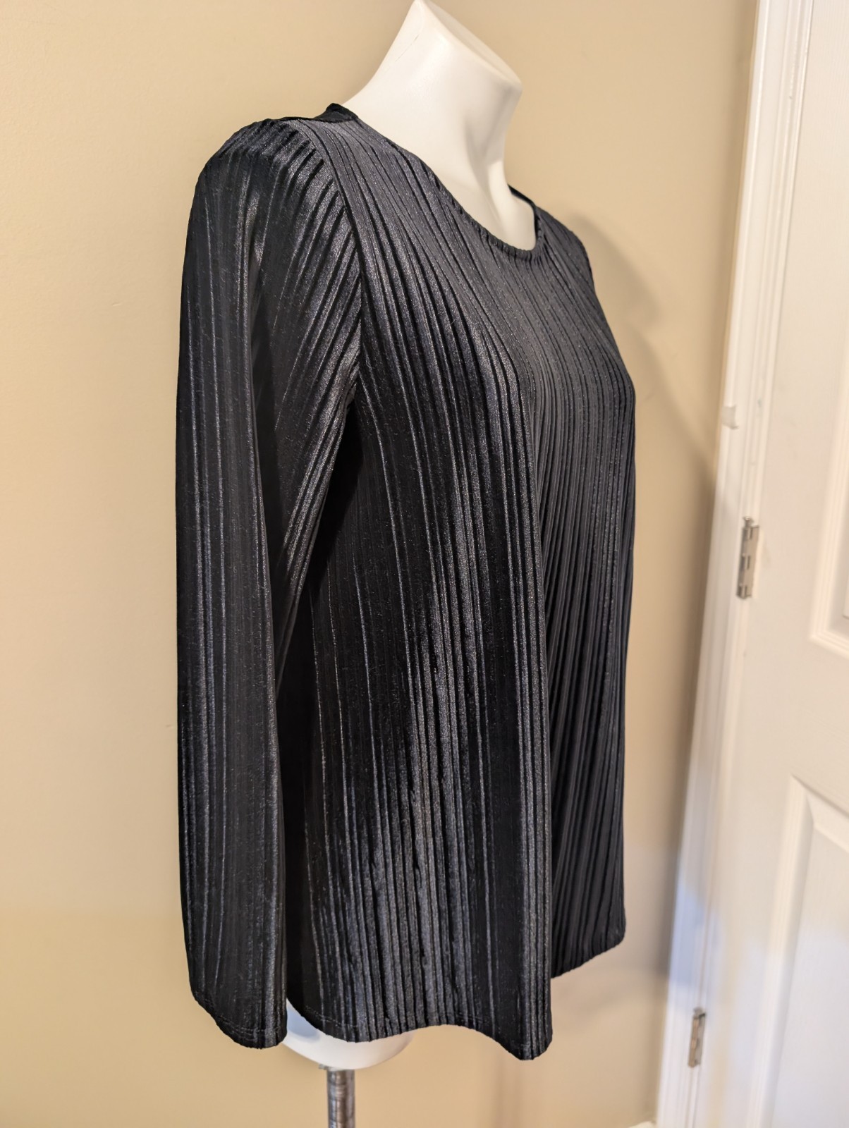 J. Jill Wearever Collection size M Velvety Velour Black / Black Striped Top NWT