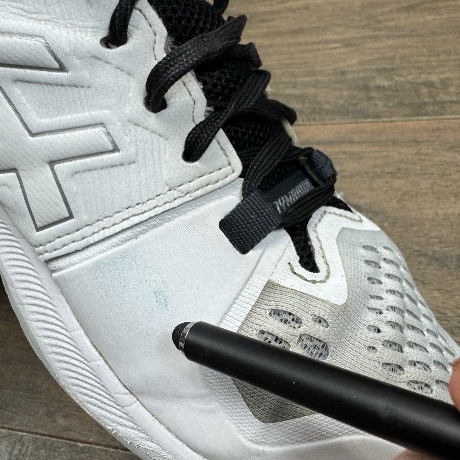ASICS Volleyball Shoes Mens 11 Sky Elite FF MT 2 White Pure Silver Athletic