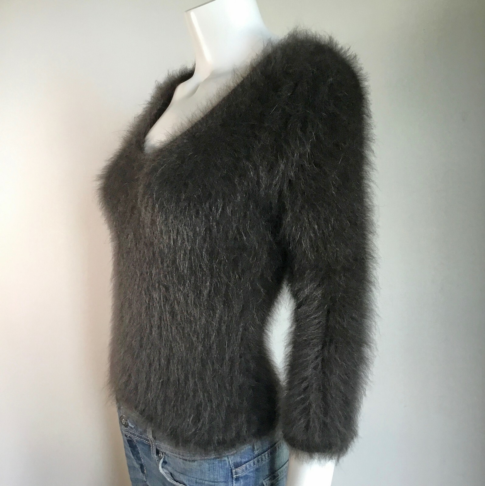 80% Angora Fuzzy Vintage EXPRESS Brown V Neck Pullover Sweater 32 in bust