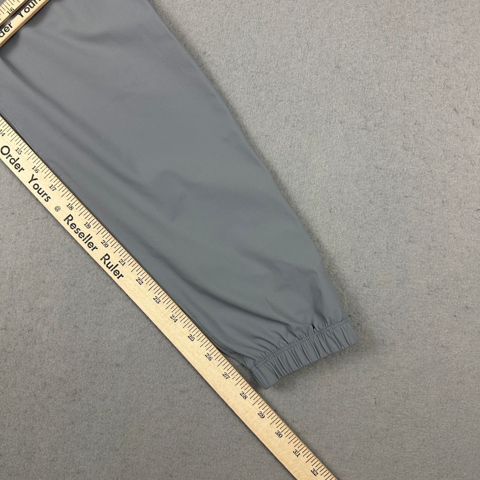 Lululemon Pants Men XS Gray Sollid Surge Jogger Stretch Running Quick Dry *