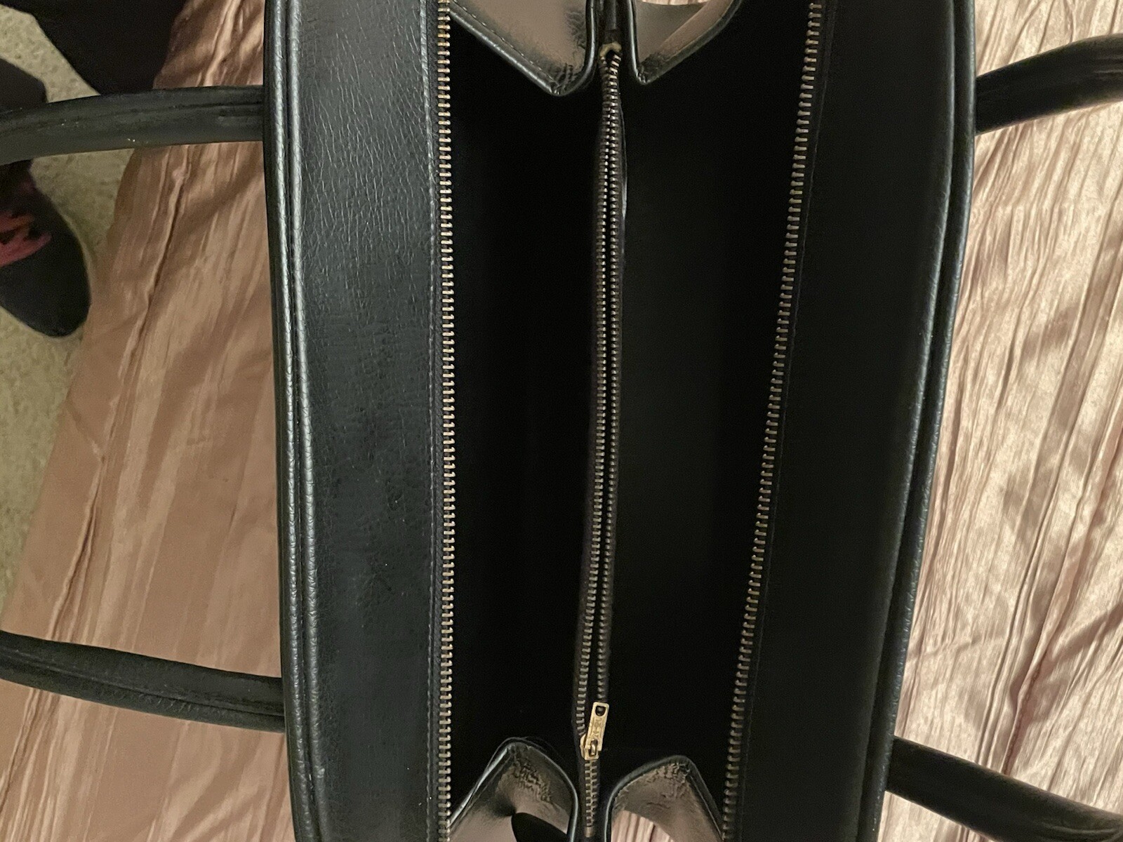 Black shoulder purse/handbag 9.5 in. Ht. X 13.5 in. L X 4 in. W