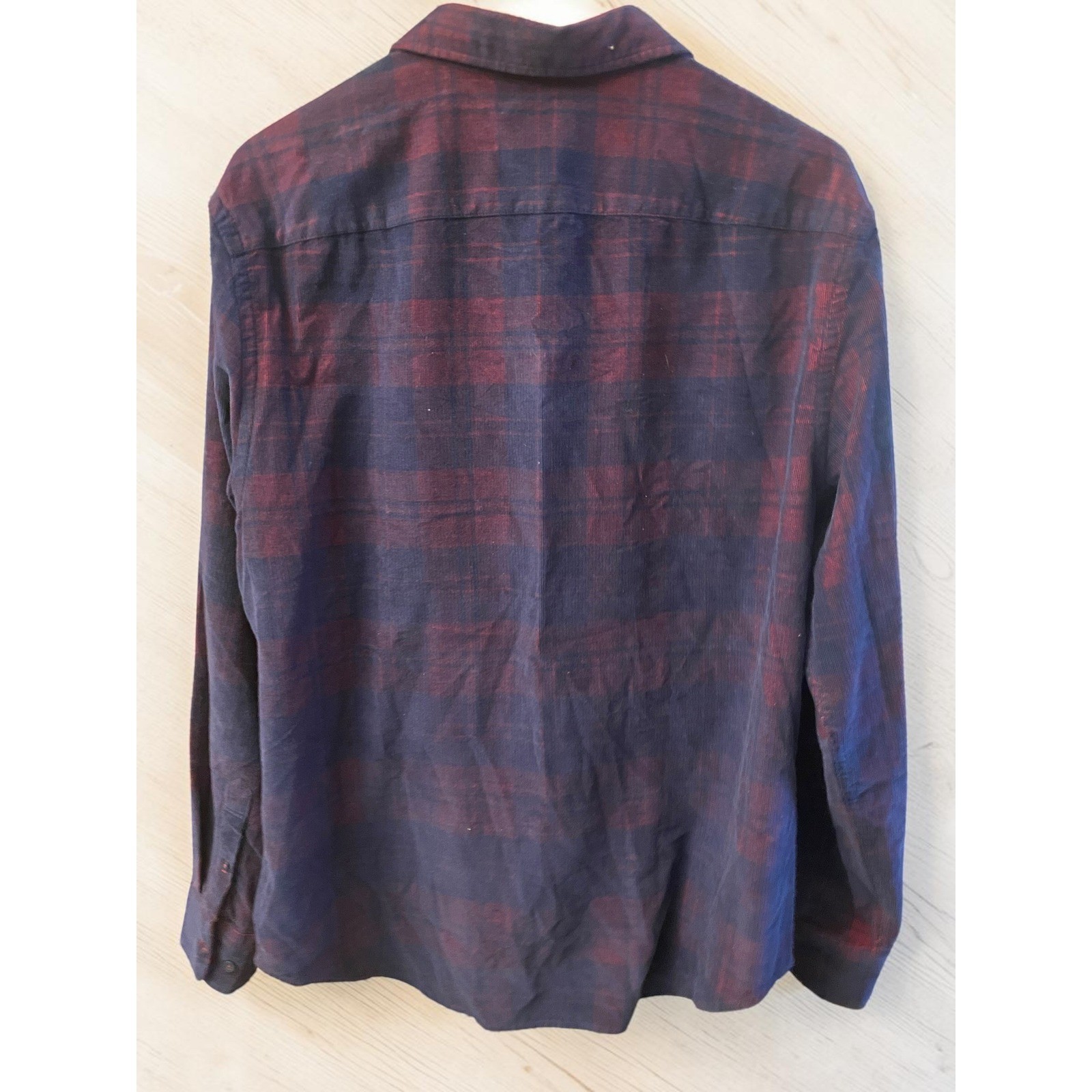 UNTUCKit Winfield Button Down Corduroy Plaid Navy Red Mens XL Slim Fit Shirt