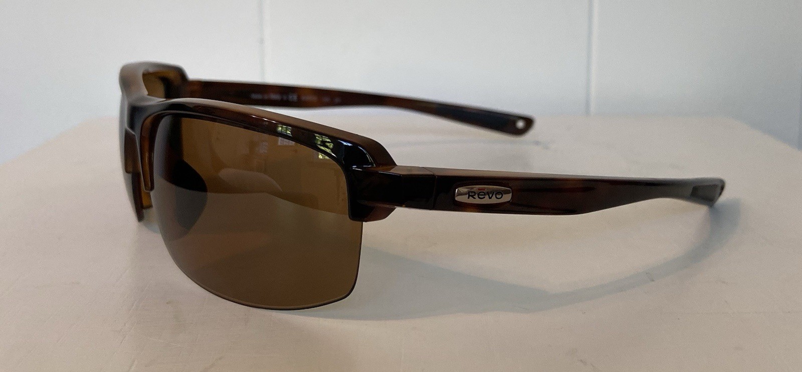 REVO Designer Polarized Sunglasses Crux S in Tortoise and Amber Lens RE4067 Revo