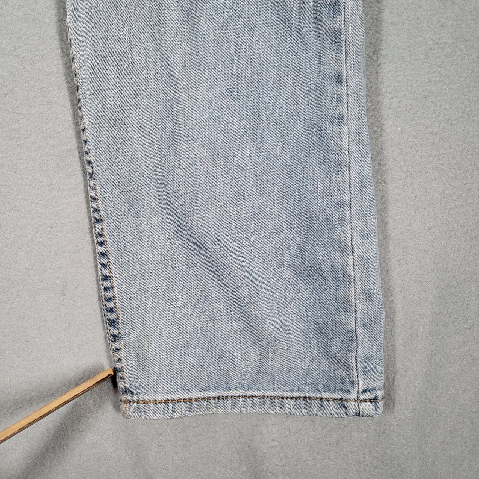 Levi’s 505 Regular Fit Jeans Men’s 36×29 Light Wash Denim Distressed Casual