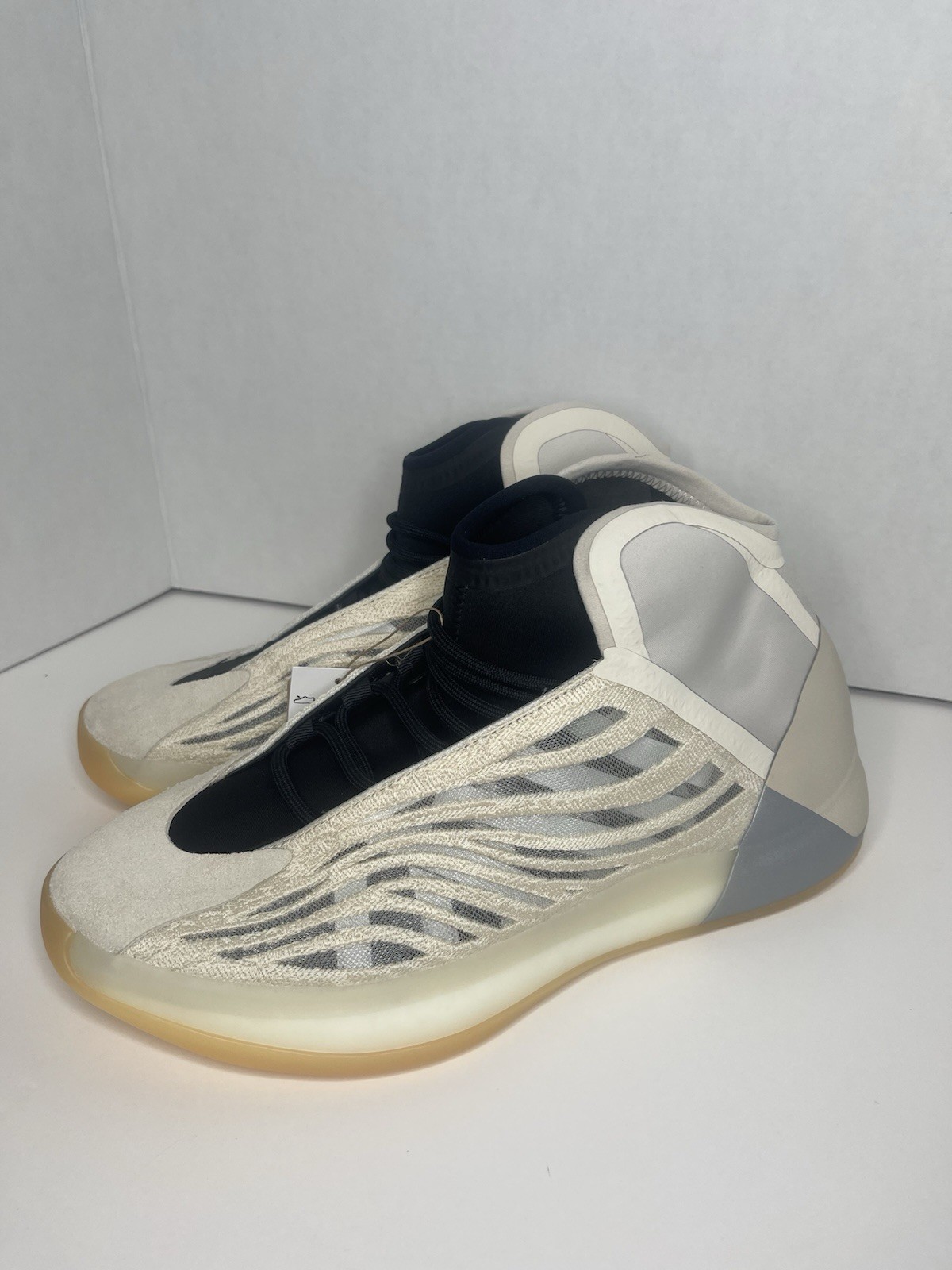 adidas Yeezy QNTM “Mist Slate” – Style Code HQ2085 | Size 11.5