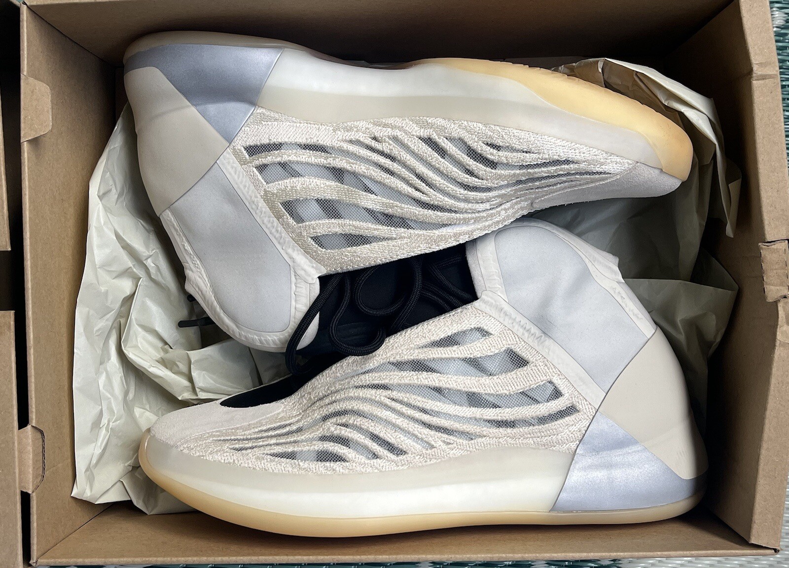 Size 11.5 – adidas Yeezy Quantum Mist Slate