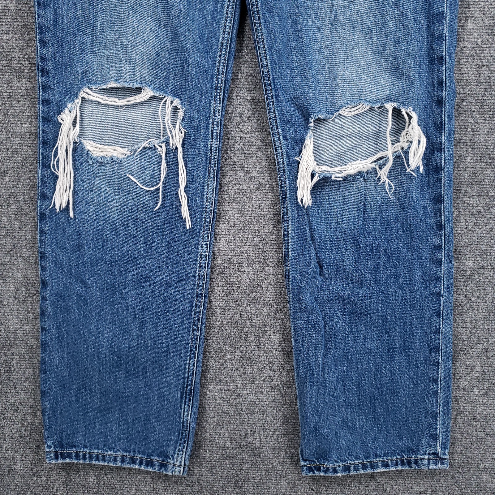 Levi’s Low Pro Straight Leg Jeans Womens 28 Blue Distressed Rip Knee Denim