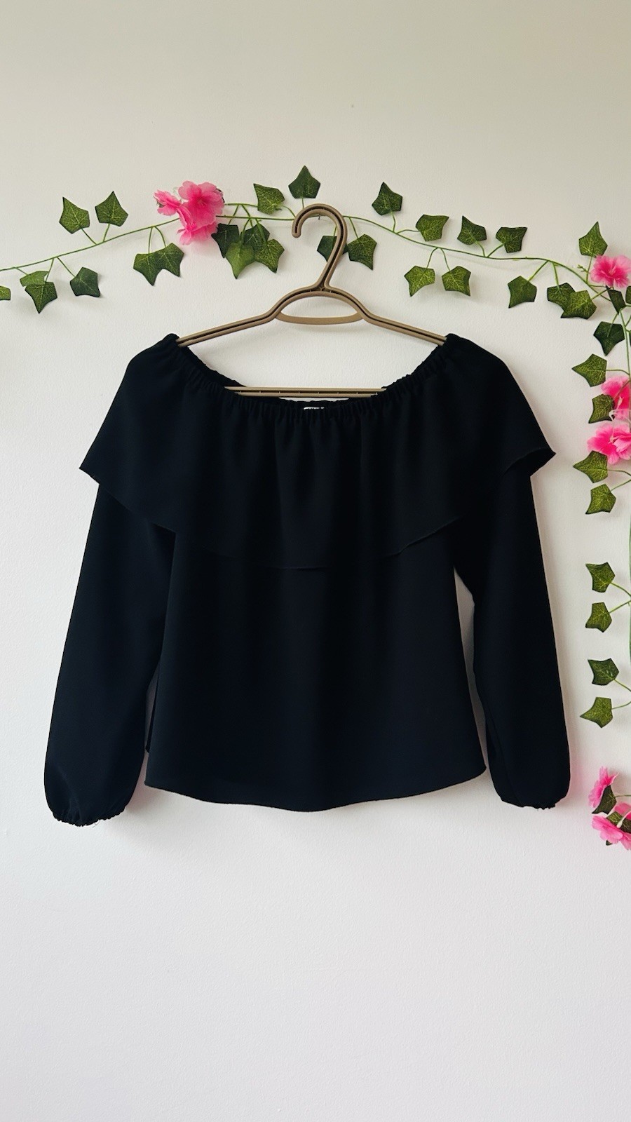 Wilfred Black Off-Shoulder Ruffle Long-Sleeve Top size S