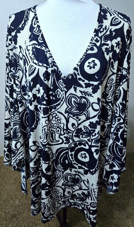 2X Sew in Love womens tunic blouse Bust 60″” L 31″ kimono sleeves navy white