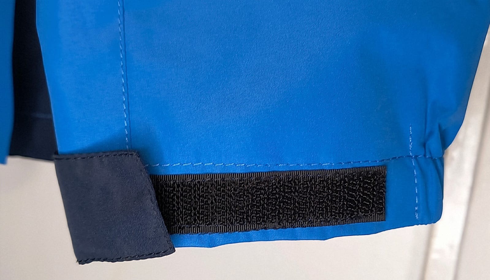 Gelert Mens 3 in 1 Jacket Royal Blue/ Navy Size XL Windbreaker Removable Hood