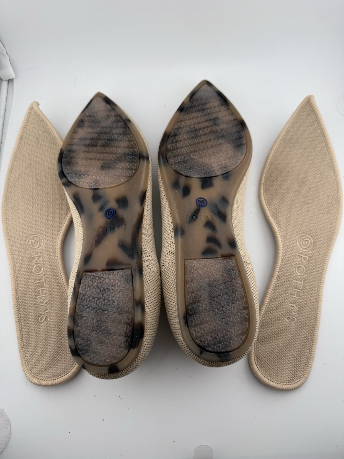 Rothy’s Women’s Beige/Blue Knit Pointed Toe Ballet Flats Slip-On US 8.5