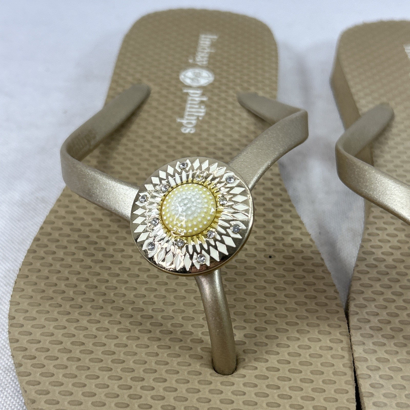 Lindsay Phillips Wedge Thong Sandals Switchflops Size 7M Gold Slides