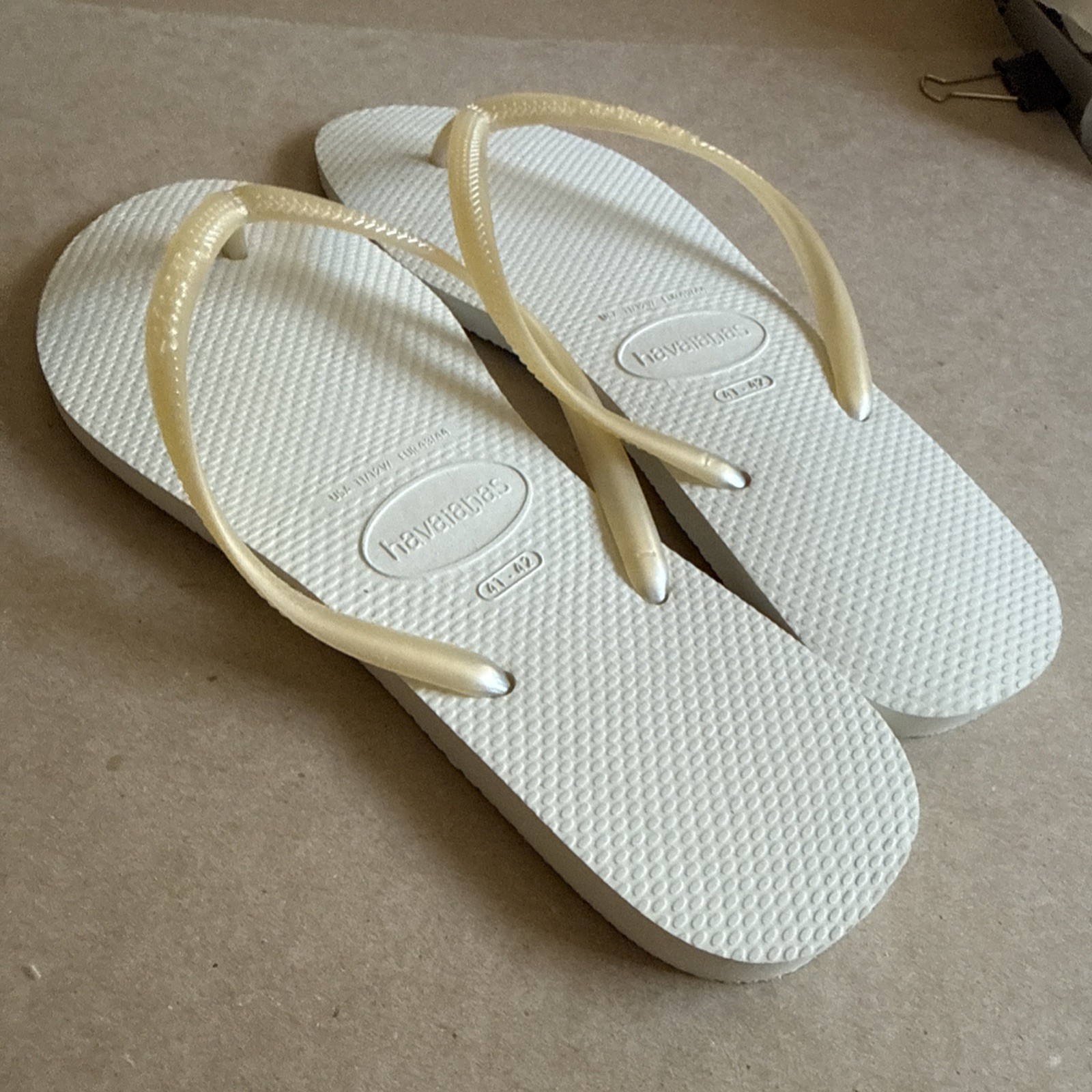 Havaianas Slim White Pearlized Straps 41/42 – New