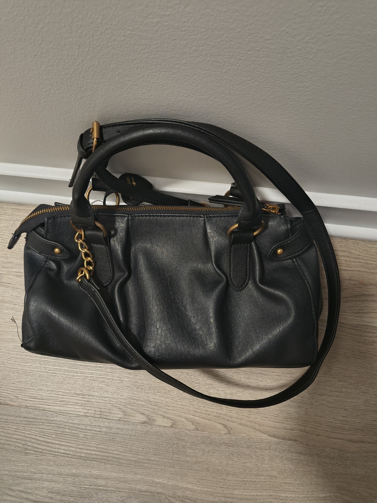 Juicy Couture Black Satchel Top Handle Bag Gold Hardware Logo Studs Zip Strap