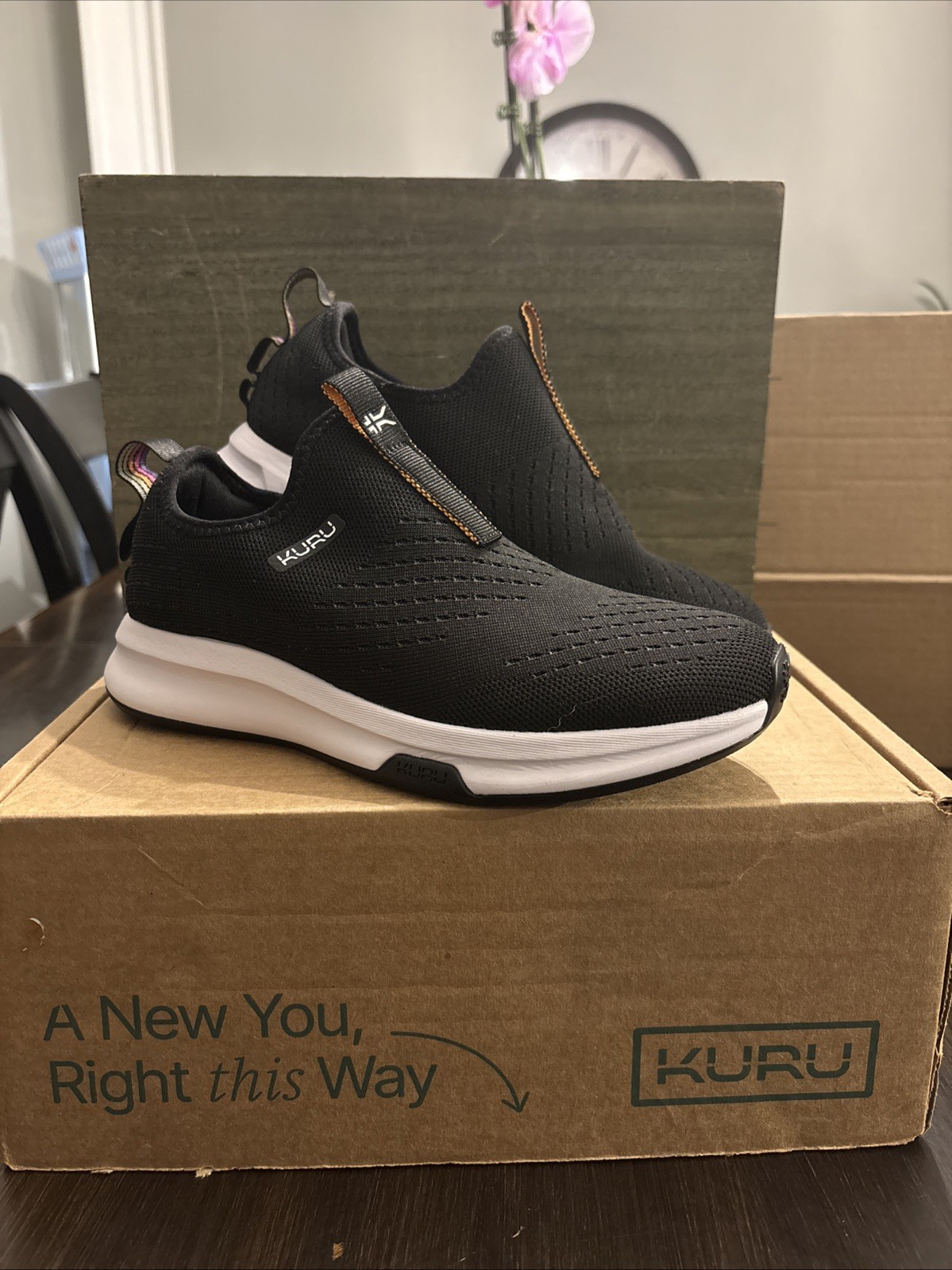 Kuru Atom Slip On Womens Size 7.5 Black White Athletic Walking Shoes Sneakers