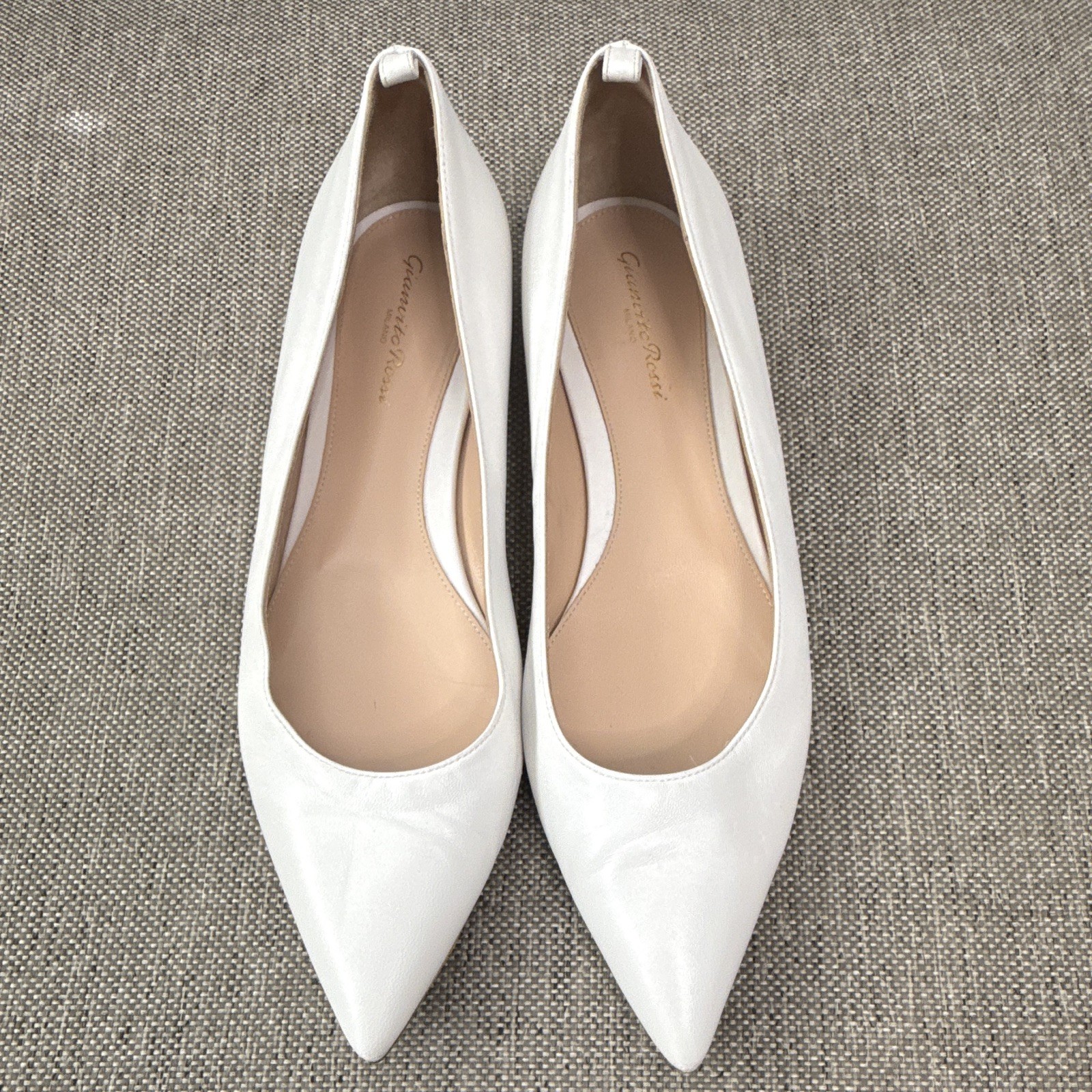 Gianvito Rossi Women’s White Leather Pointed Toe Slip-On Flats Strap US 9.5