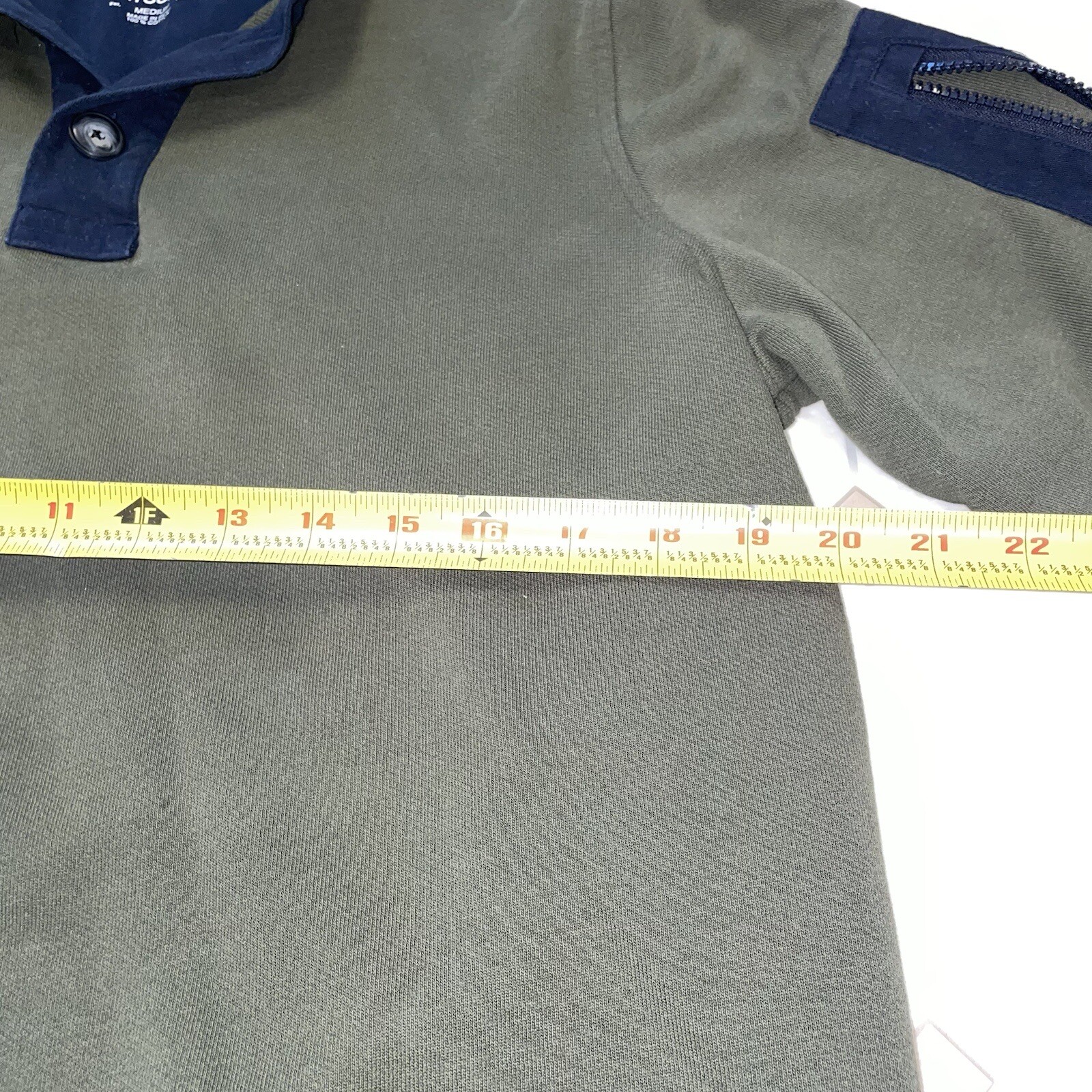 Untuckit Pullover Sweater 1/4 Zip Button Mens Size M Walking Hiking Golf Pocket