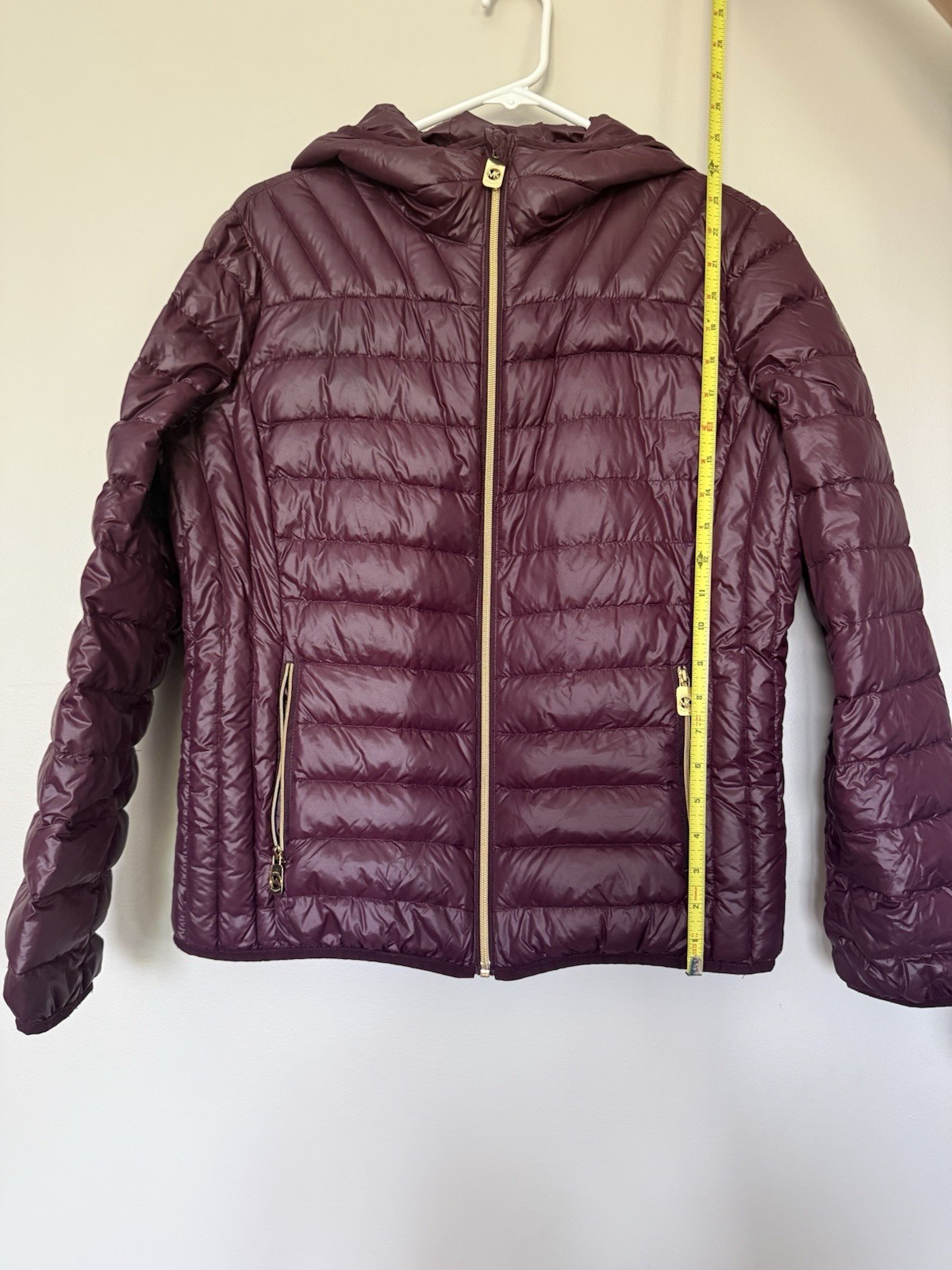 Michael Kors Women’s Packable Down Hooded Full Zip Puffer Jacket Burgundy L