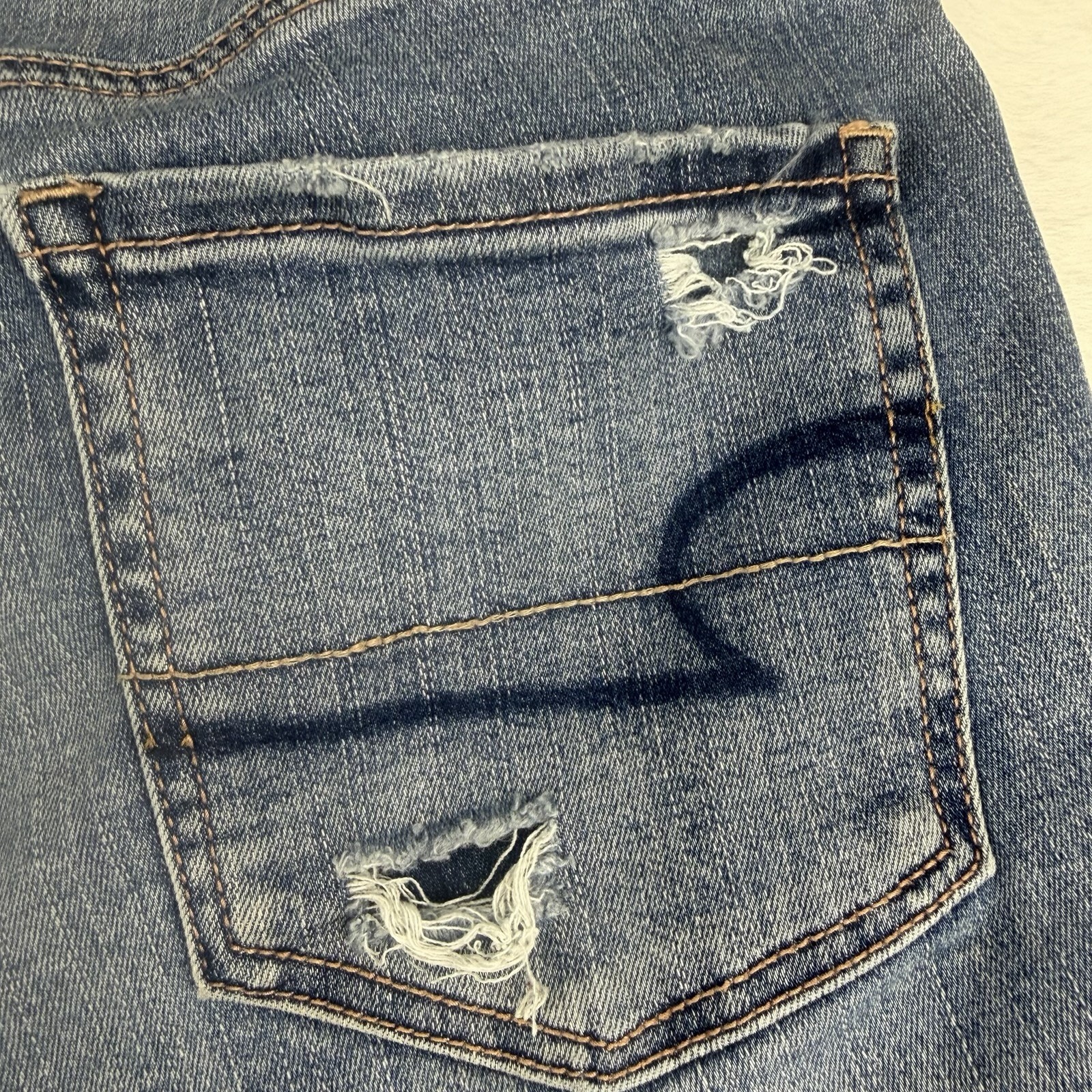 American Eagle High Rise Shortie Denim Jean Shorts Women’s Size 8 Distressed