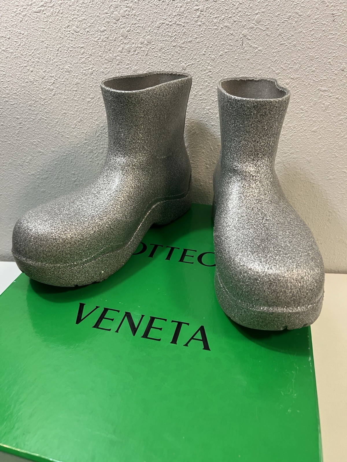 Bottega Veneta Puddle Boots 38 Icon Rainboots Silver Glitter Platform PVC Rubber