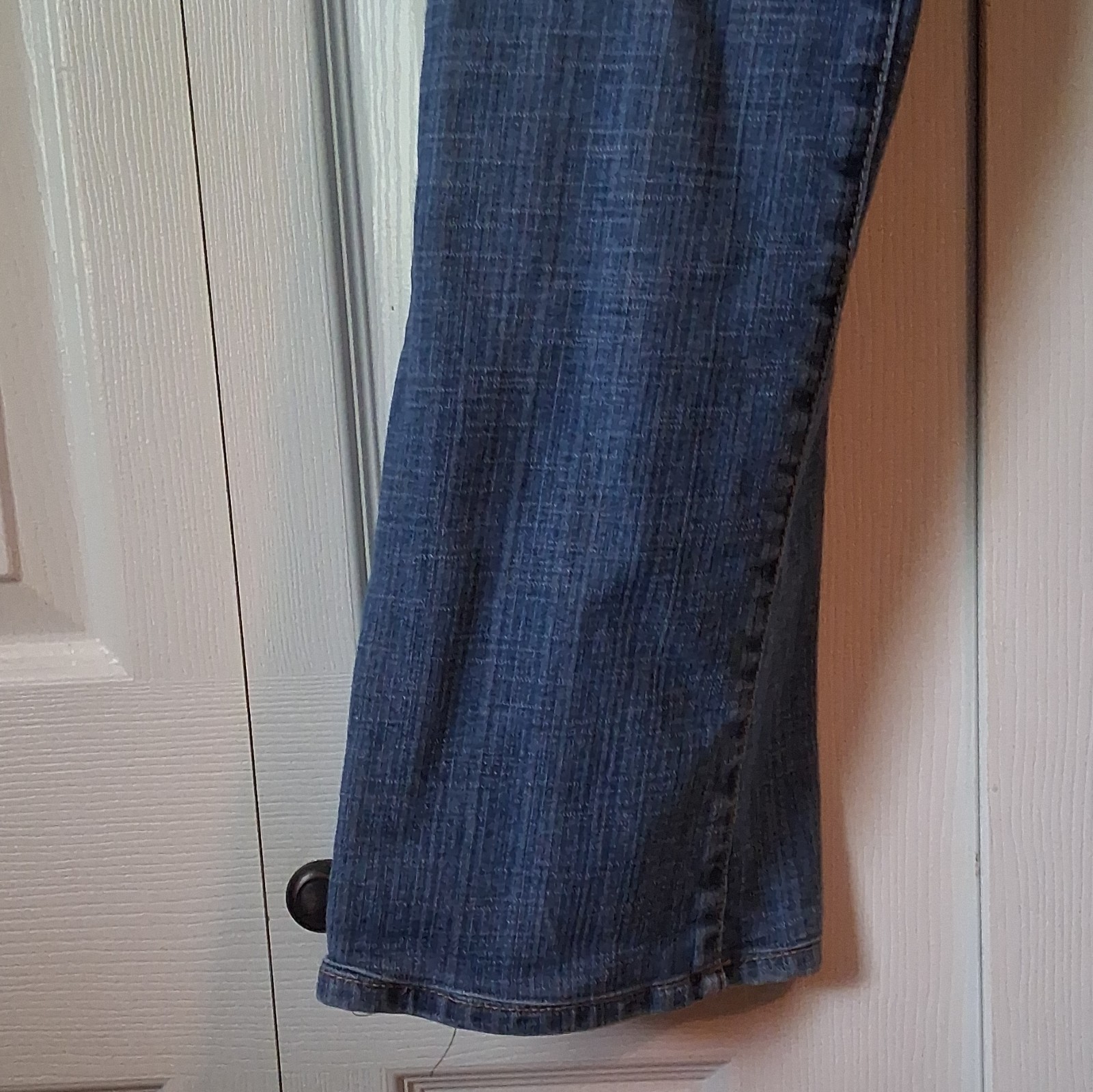 Seven7 Women’s Bootcut Blue Medium Wash Denim Jeans Cotton 5-Pocket Embroidered