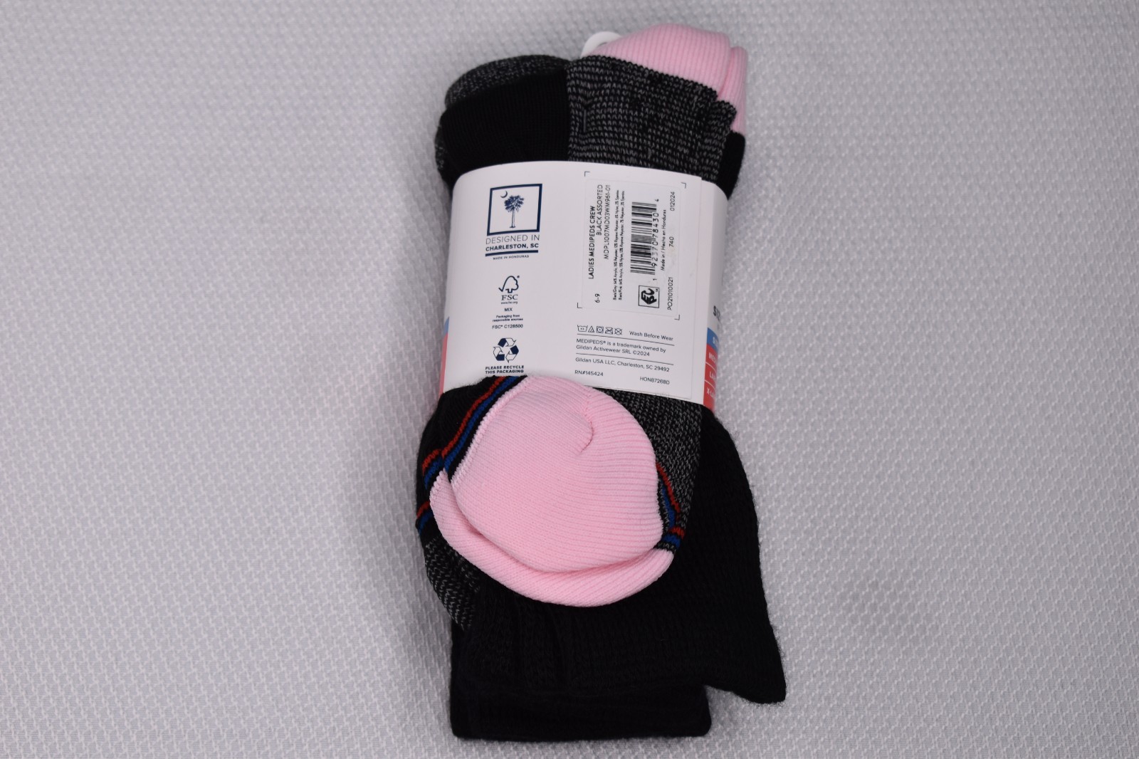 NWT MEDIPEDS 3-Pack Non-Binding Crew Socks Black and Pink