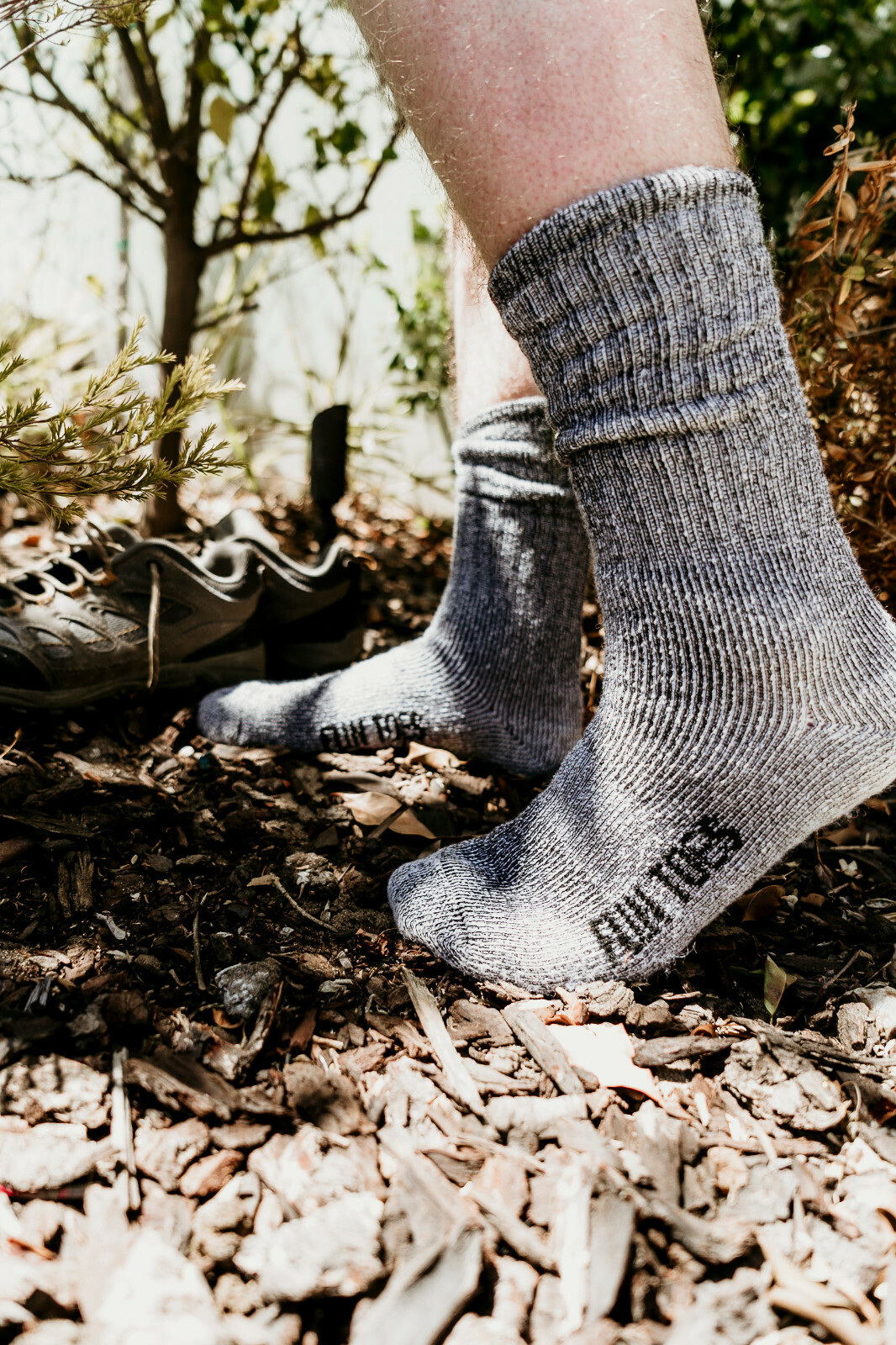FUN TOES Men’s and Kids 70% Merino Wool Crew Socks 4 Pack Midweight Arch Support