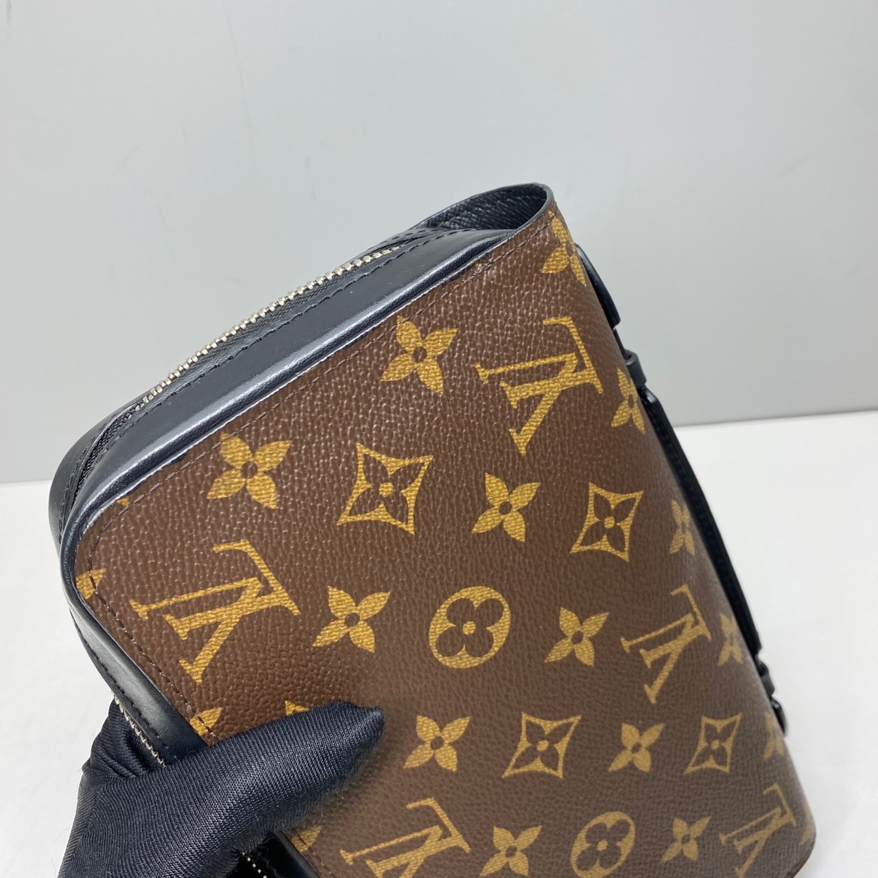 Louis Vuitton Pre-Owned Authentic Handle Clutch Brown Free Shipping 22x15x4cm